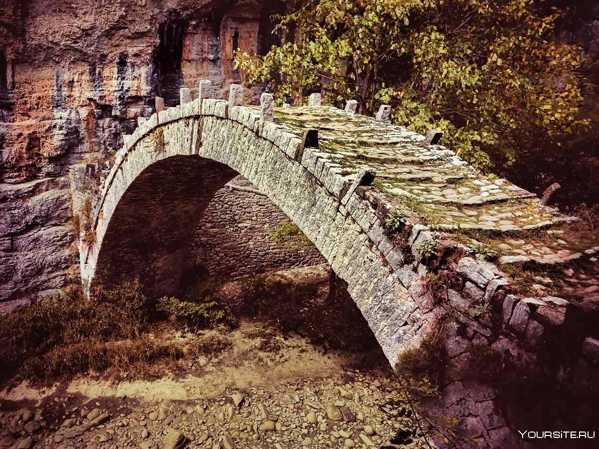 Старинный каменный мост. Арочный каменный мост Кобулети. Каменный мост Сицилия. Каменный мост Дербент. Калининградский каменный мост.