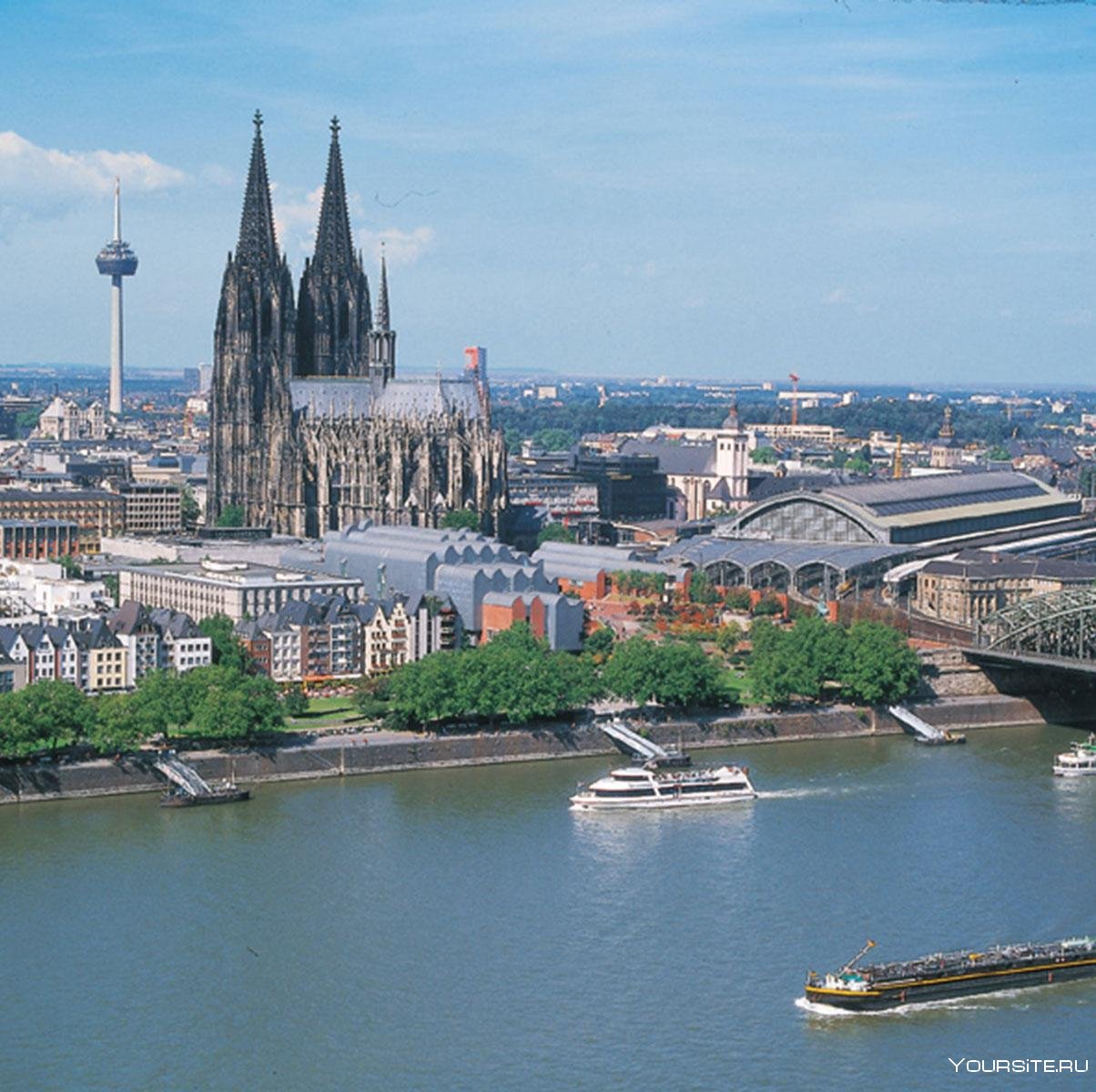 Алмания. Город на реке Рейн кёльн. Кельн река Рейн. Река Рейн в Кельне. Город на Кельн на Рейне.