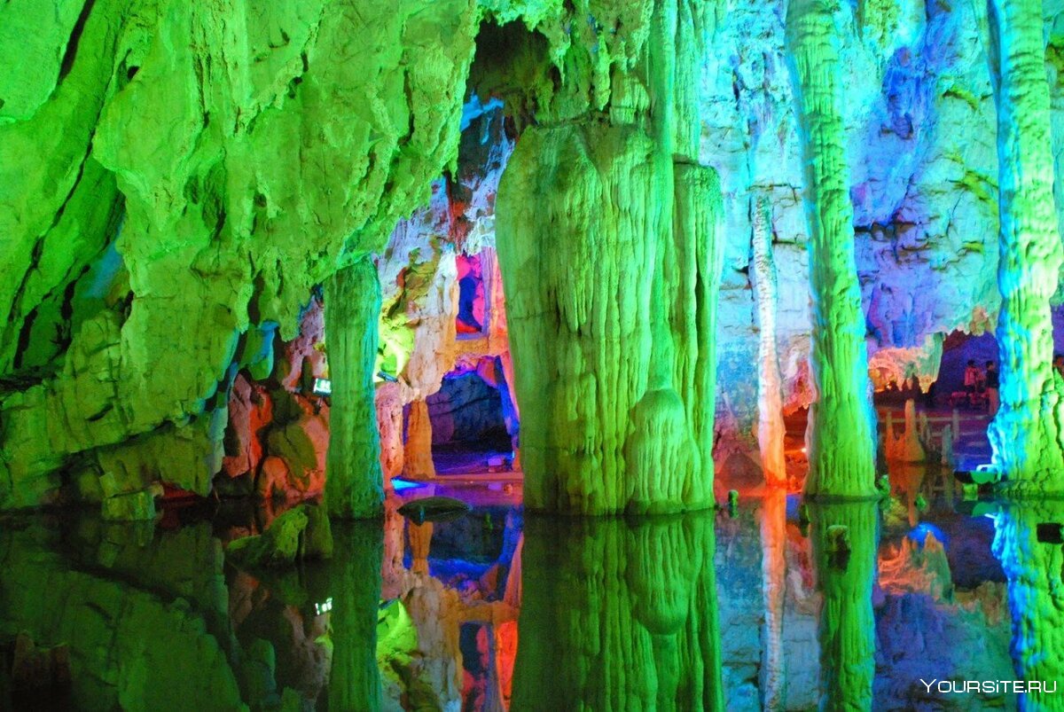 Пещера тростниковой флейты Гуйлинь