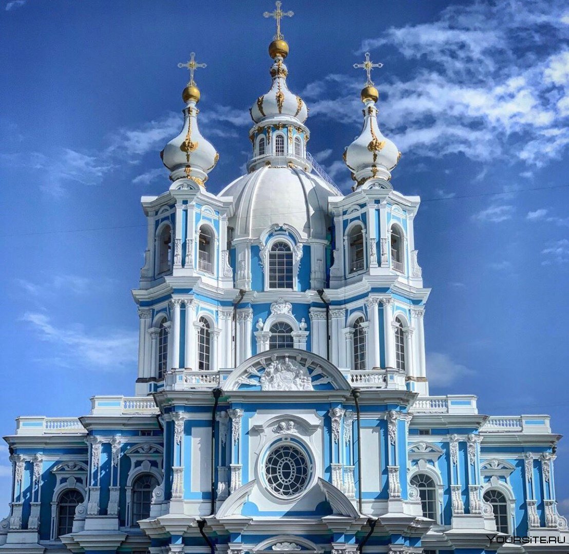 Собор Смольного монастыря в Санкт-Петербурге