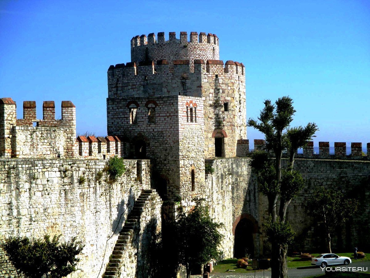 Главная замковая башня Византия