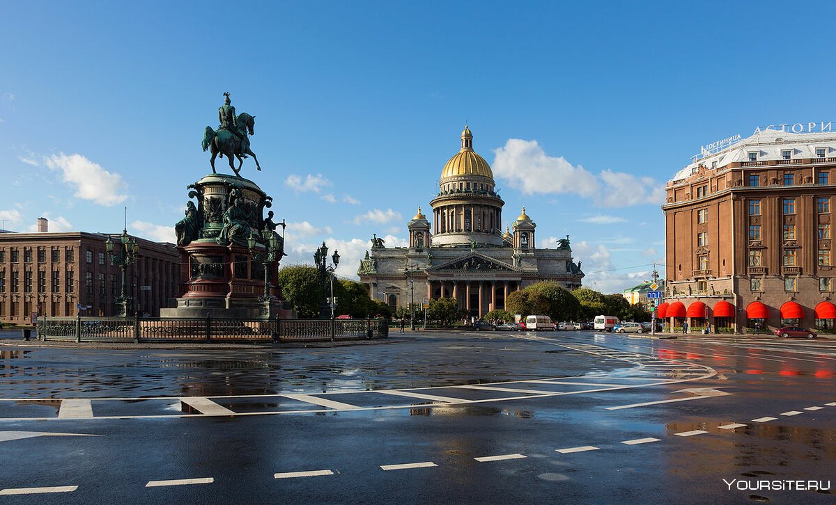 Исаакиевский площадь в Санкт-Петербурге