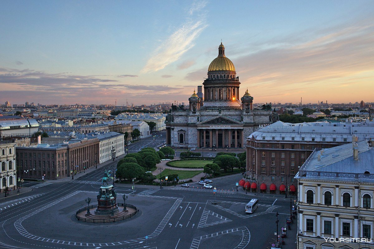 Исаакиевский собор, Санкт-Петербург, Исаакиевская площадь