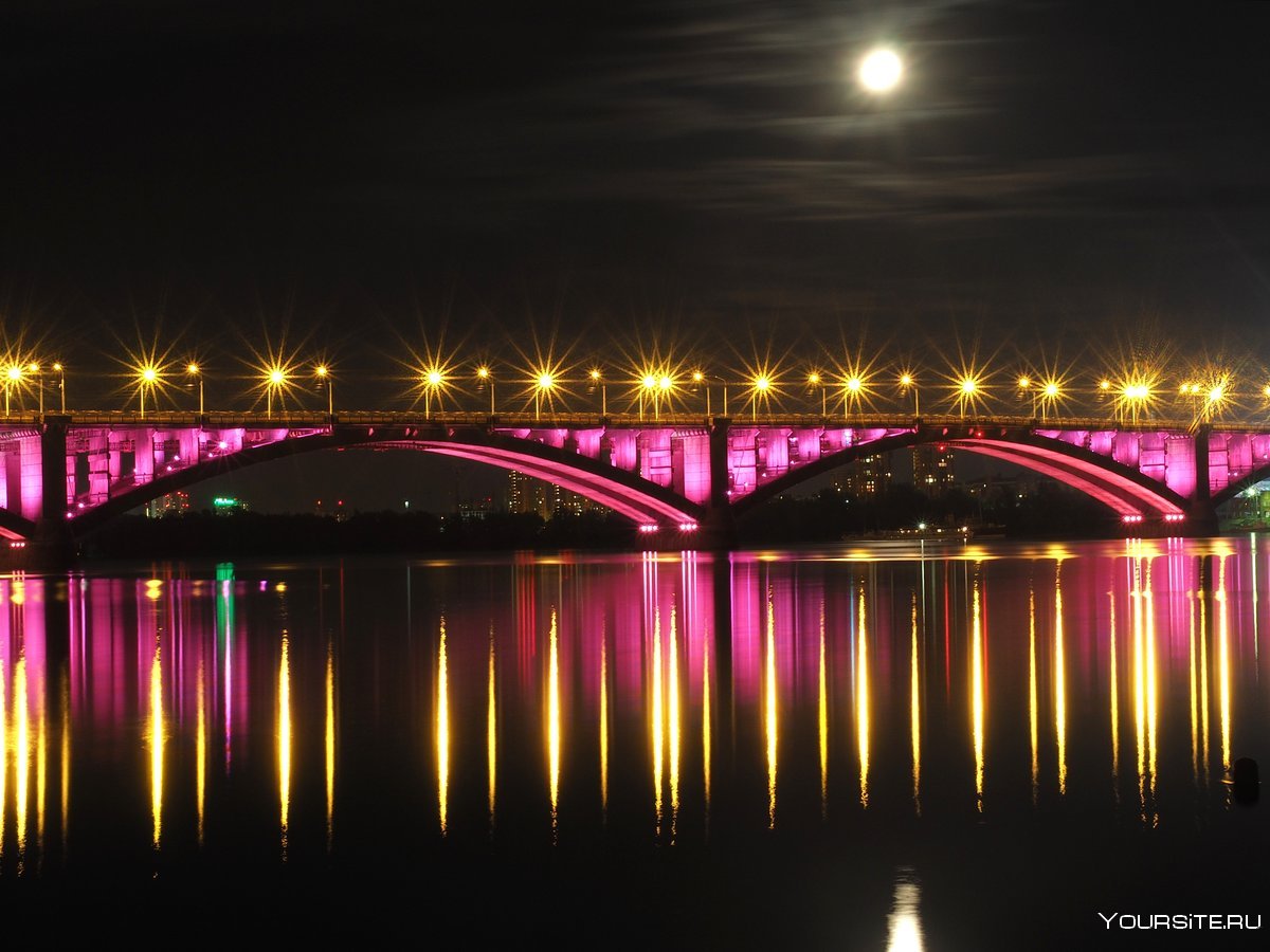 Коммунальный мост Красноярск ночью
