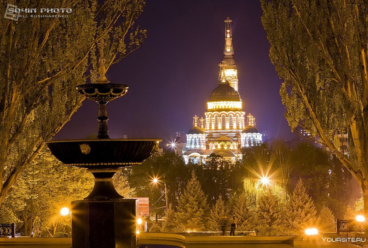 В харькове есть свет сегодня. Церковь Харьков зима. Покровский сквер Питер.