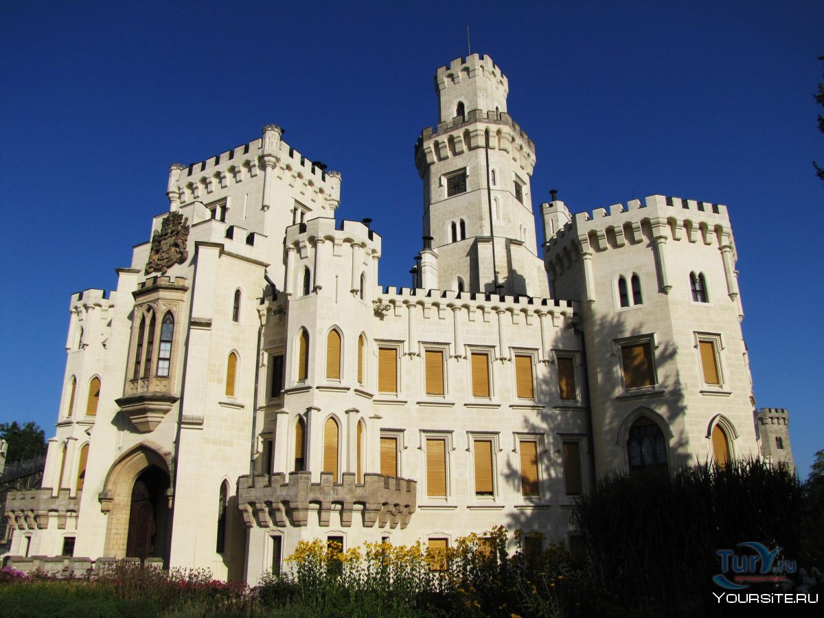 Замок Глубока над Влтавой зима