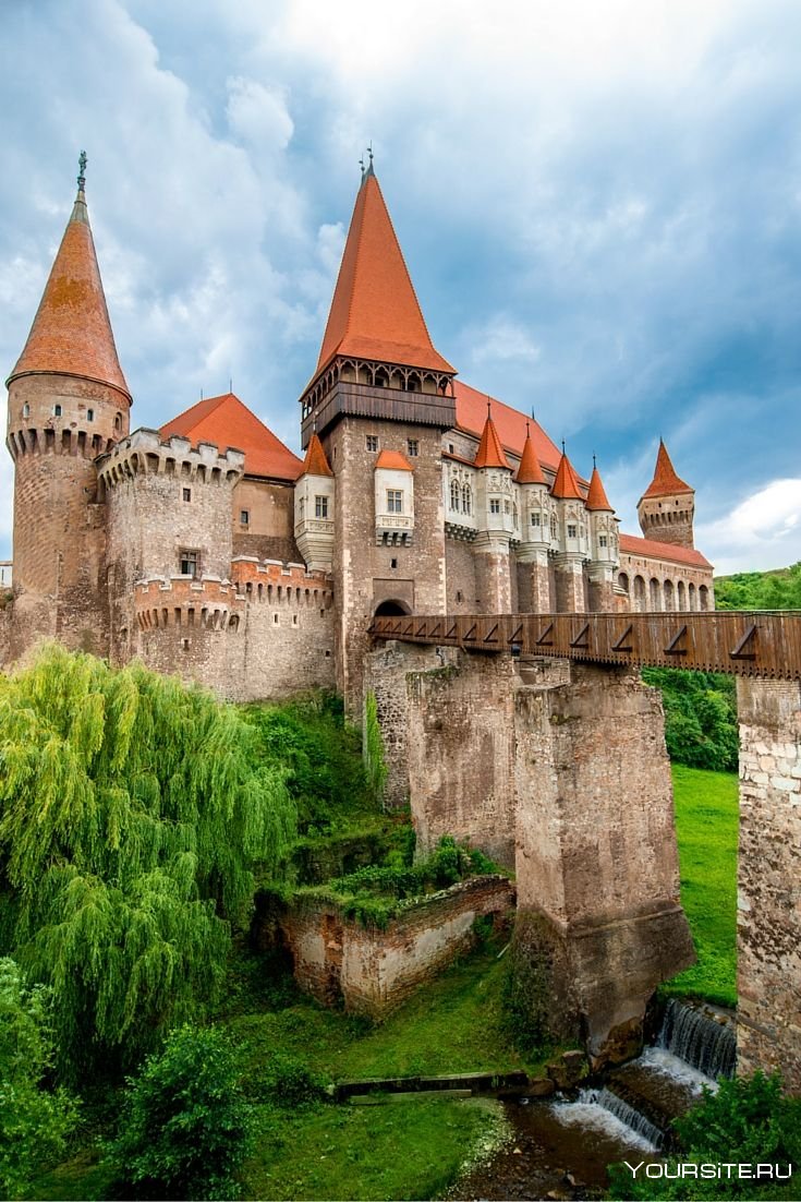 Замок Корвинов, Трансильвания, Румыния