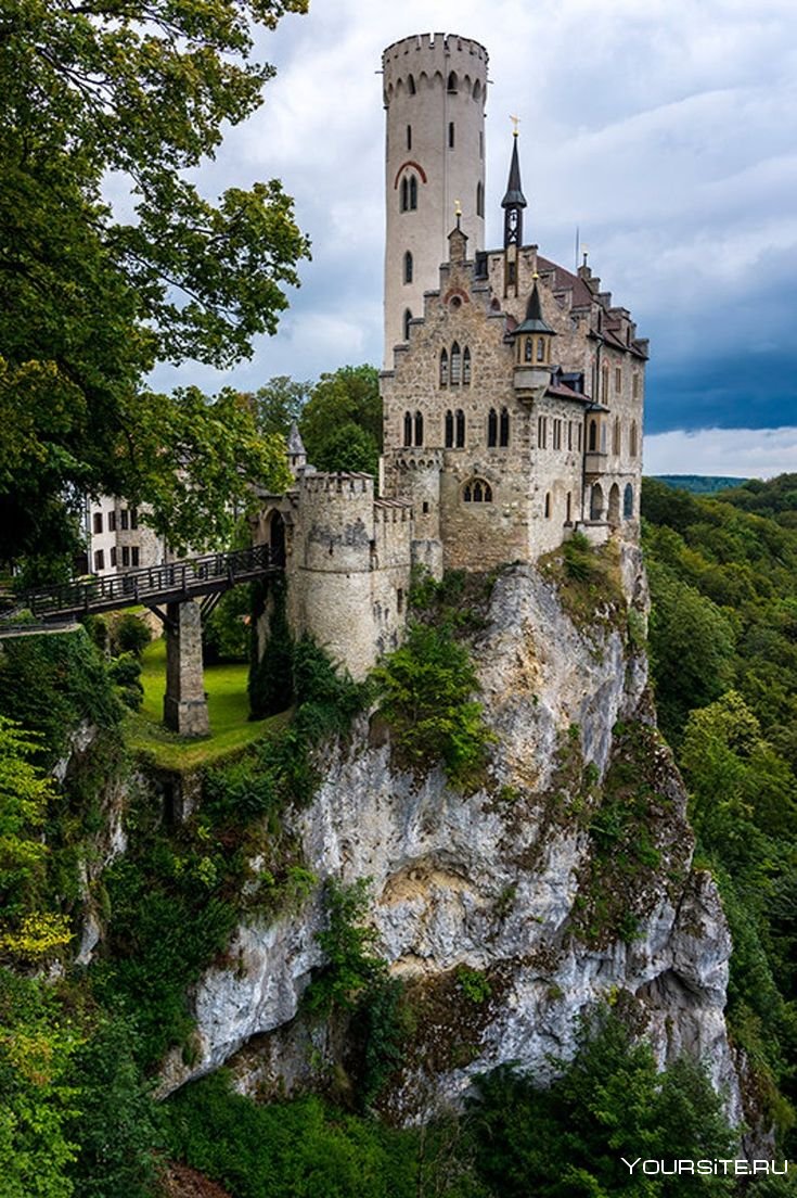 Неоготический замок Лихтенштейн