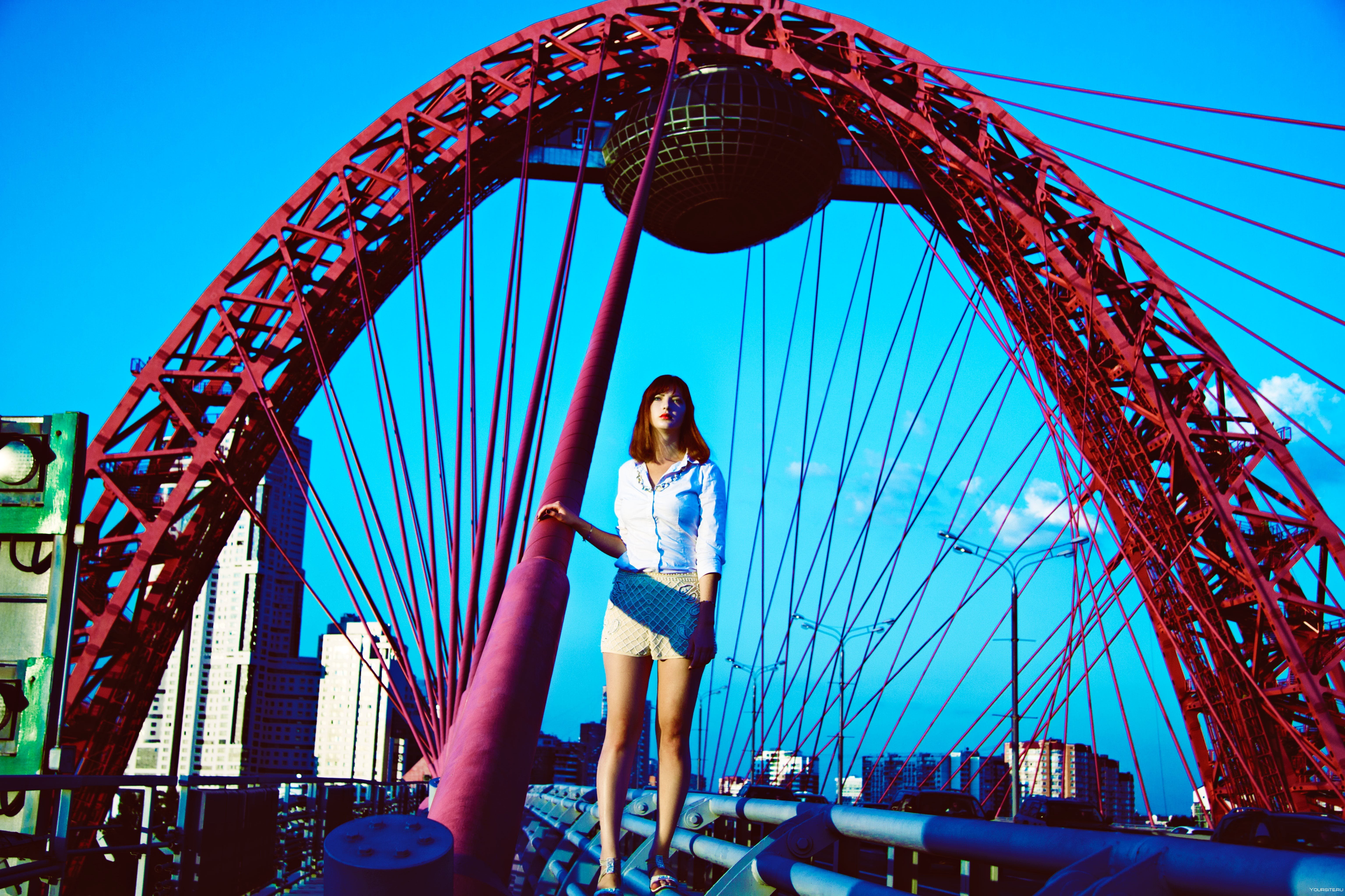 Мода развлечения. Живописный мост. Живописный мост в Москве. Живописный мост фотосессия. Живописный мост в Москве фотосессия.
