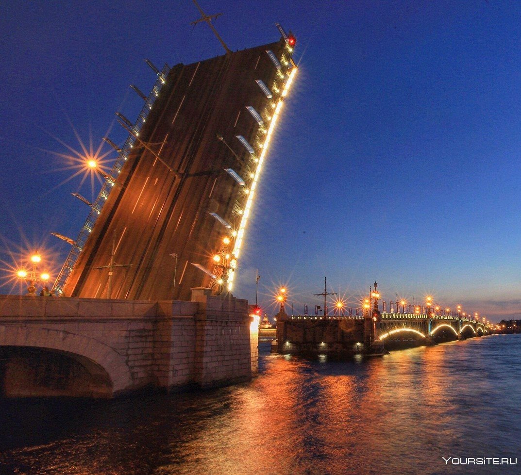 Ночной Троицкий мост