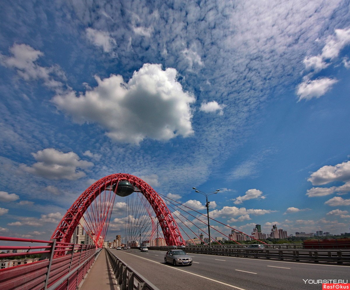 Проспект Маршала Жукова мост красный