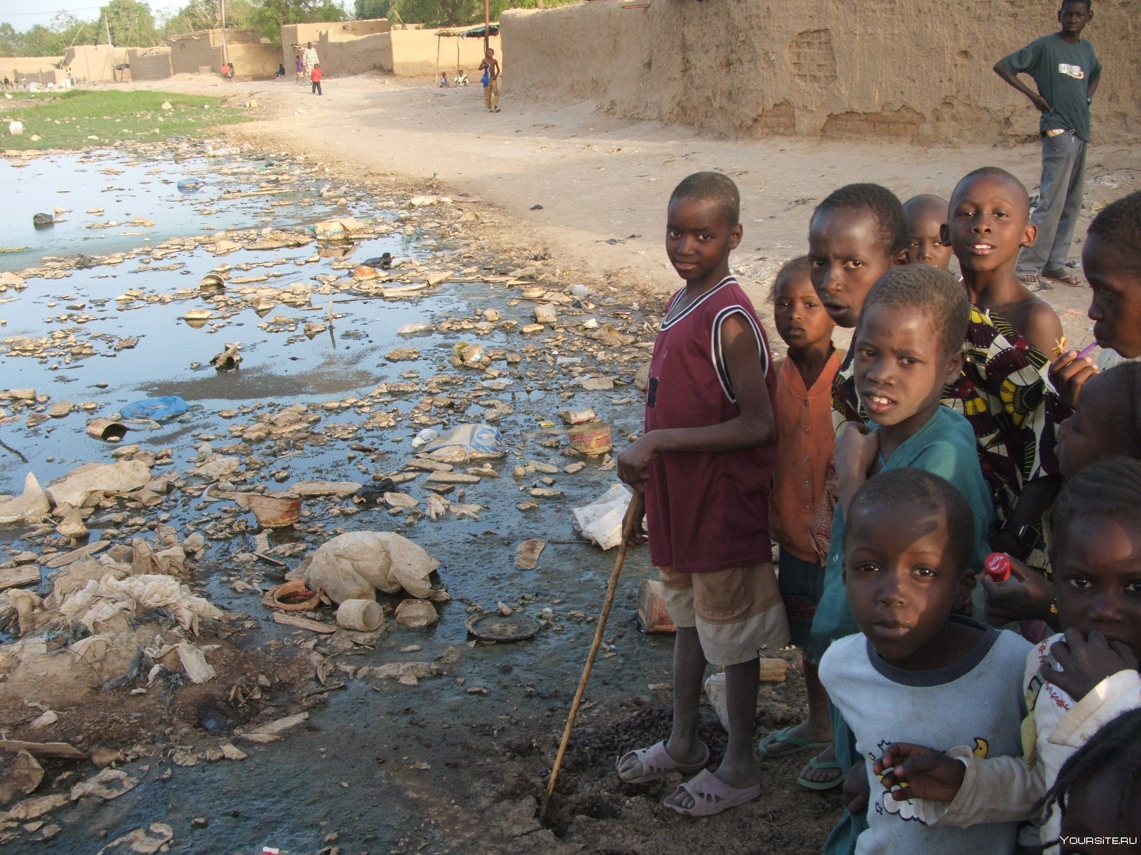 Бедные дети африки. Отсталые страны.