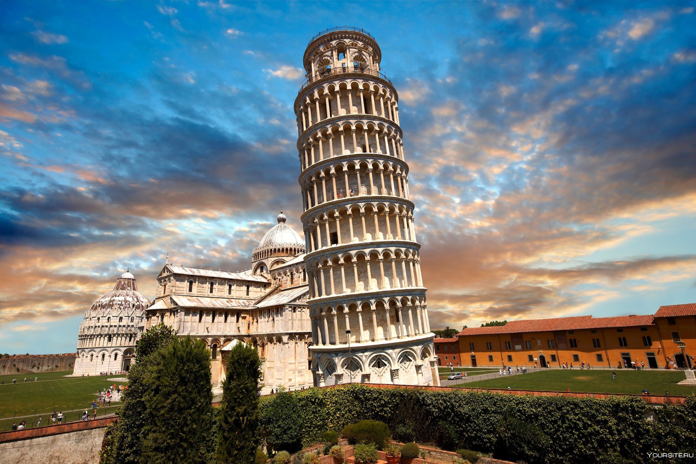 Какой город всемирно известен. Пизанская башня Италия. Достопримечательности Италии Пизанская башня. Пизанская башня (Пиза, Италия). Рим Колизей Пизанская башня.