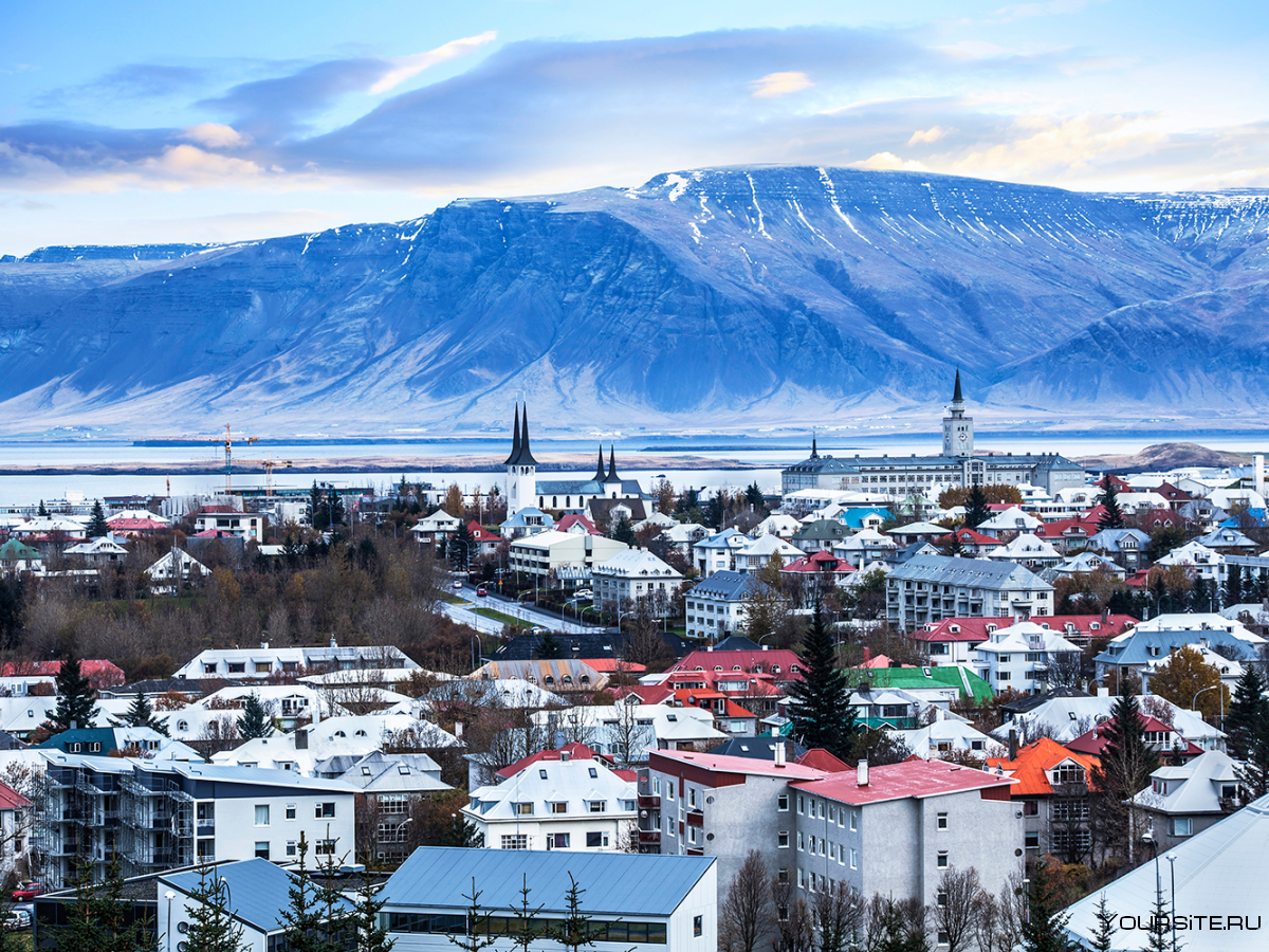 Рейкьявик это. Исландия Рик Явик. Рейкьявик столица Исландии. Рейкьявик столица Исландии фото. Рейкьявик Исландия горы.