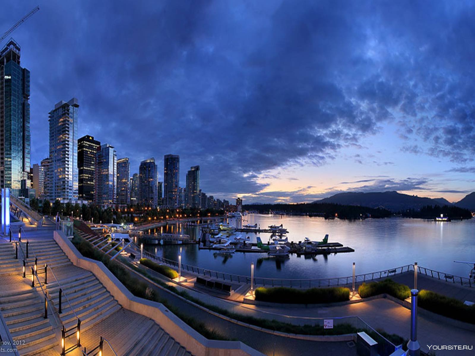 Самые классные города. Канада столица Ванкувер. Центр города Ванкувер Канада. Ванкувер город в Канаде фото. Западный Ванкувер.