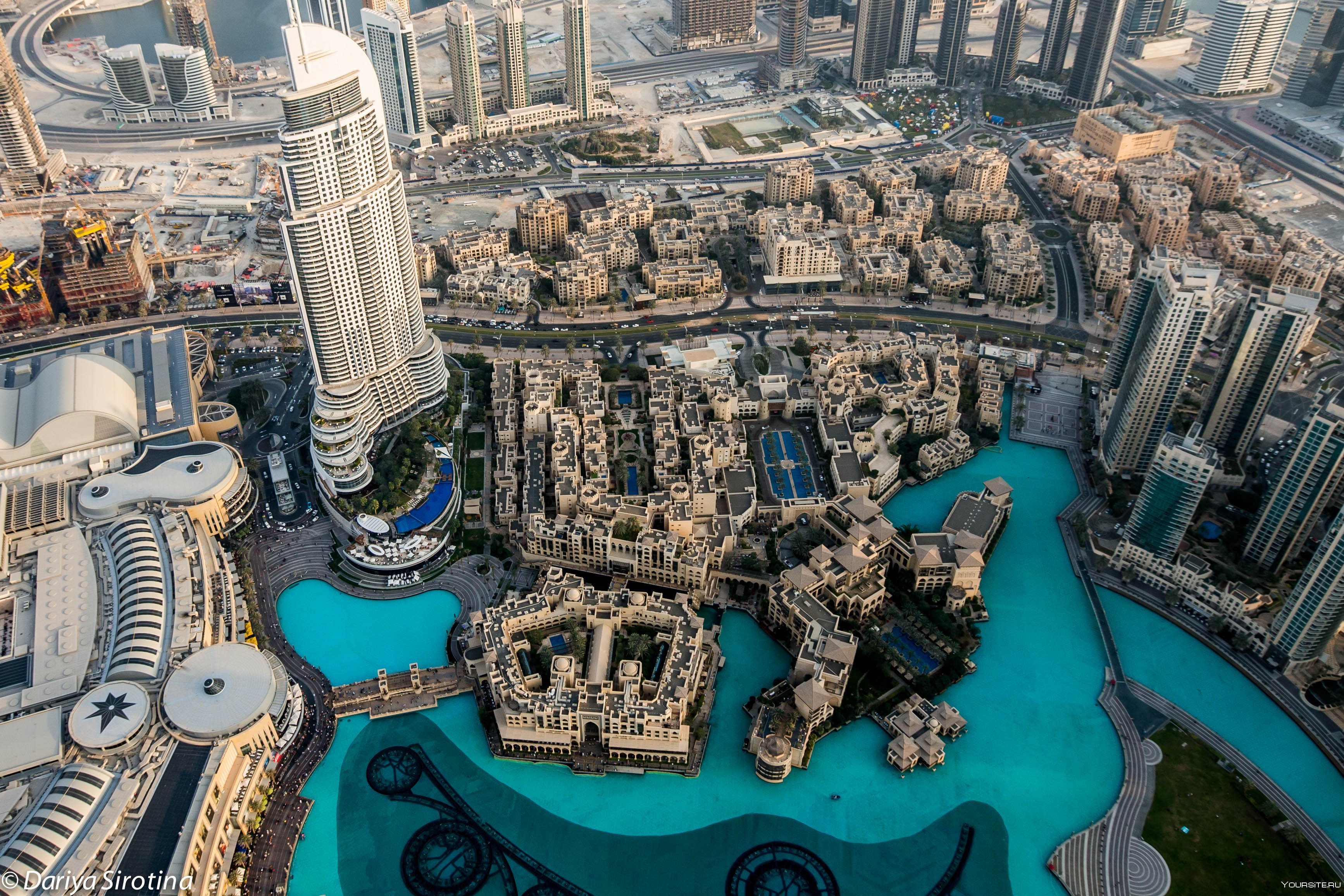 Бурдж халифа город. Бурдж-Халифа Дубай. Абу Даби Бурдж Халифа. Бурдж-Халифа (г. Дубай). Вид с Бурдж-Халифа в Дубае.