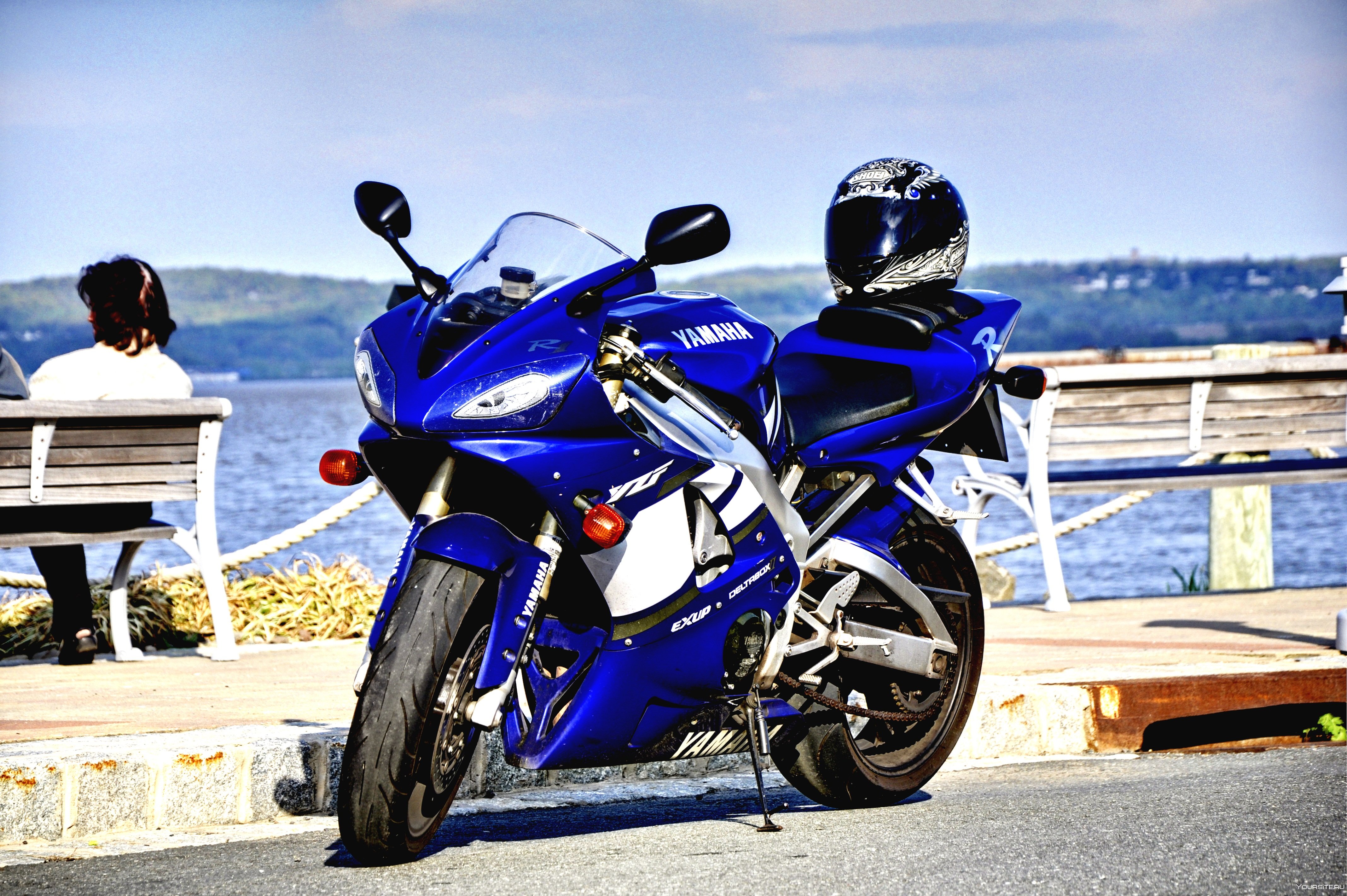 Включи байки синие. Motorbike Yamaha r1. Мотоцикл Ямаха синий. Yamaha r1 Night.