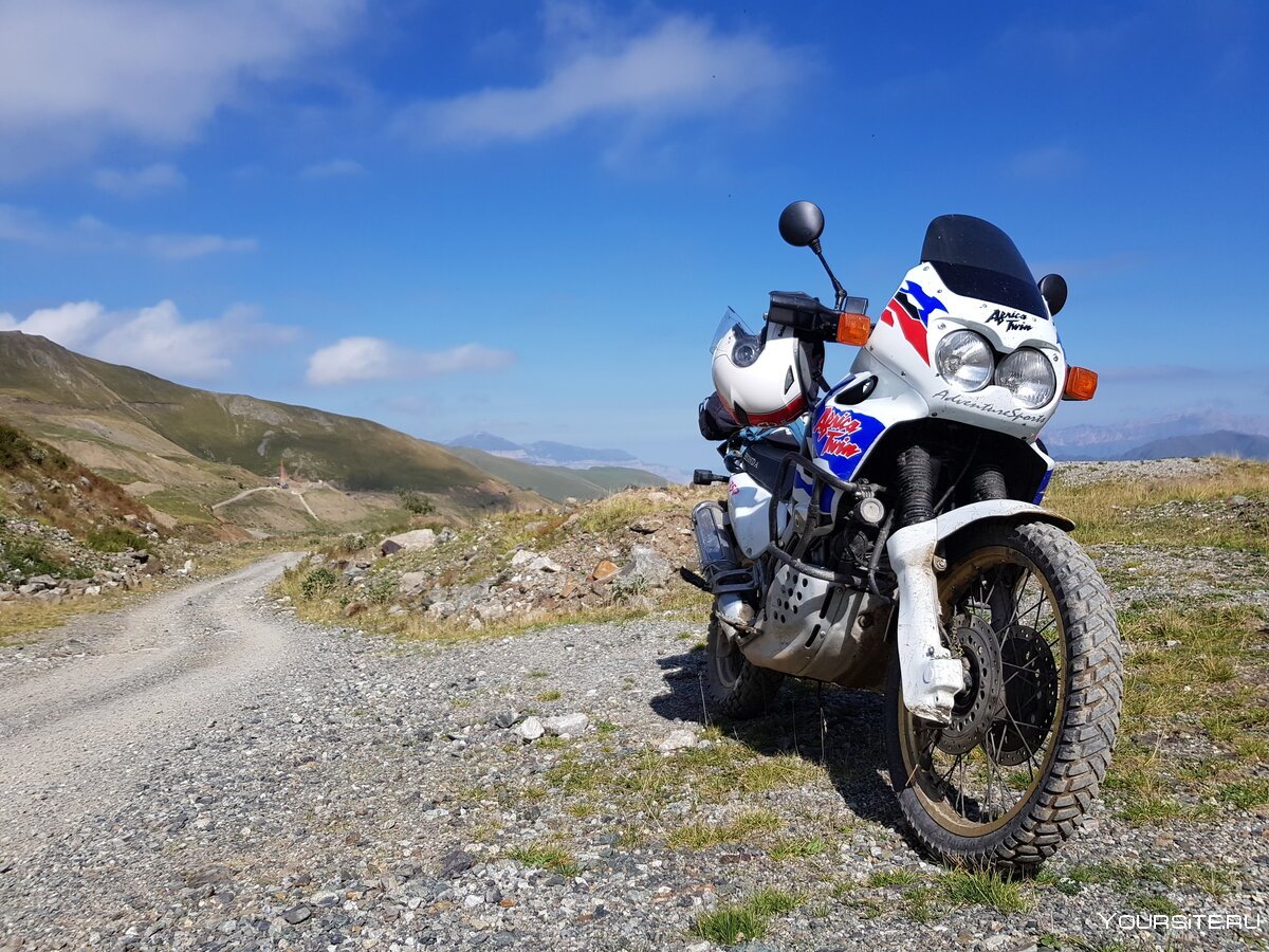 Турэндуро Africa Twin