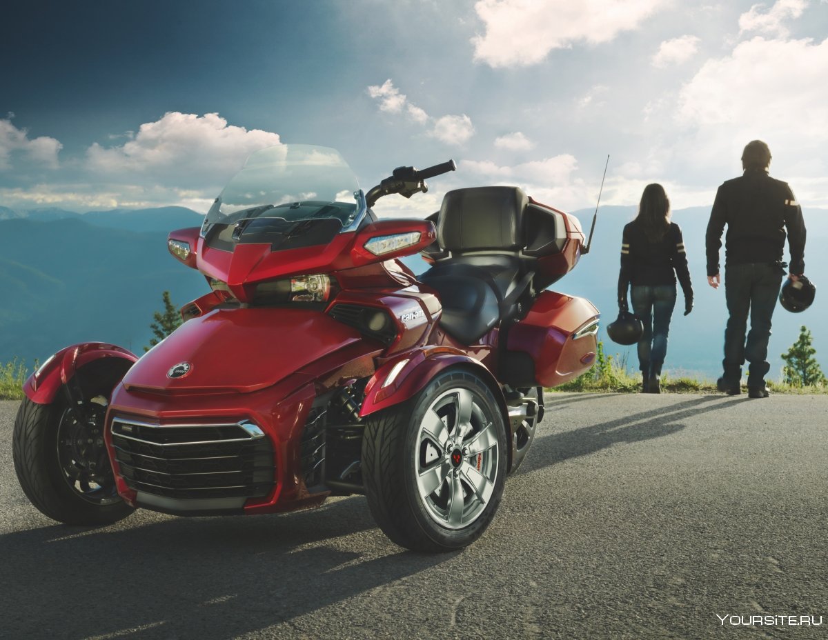 Трицикл can am Spyder f3