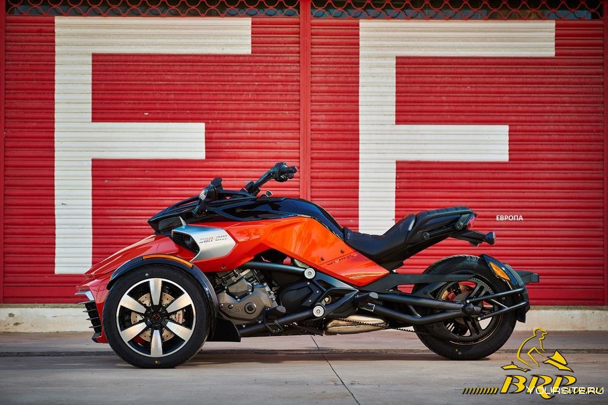 Трицикл can am Spyder f3