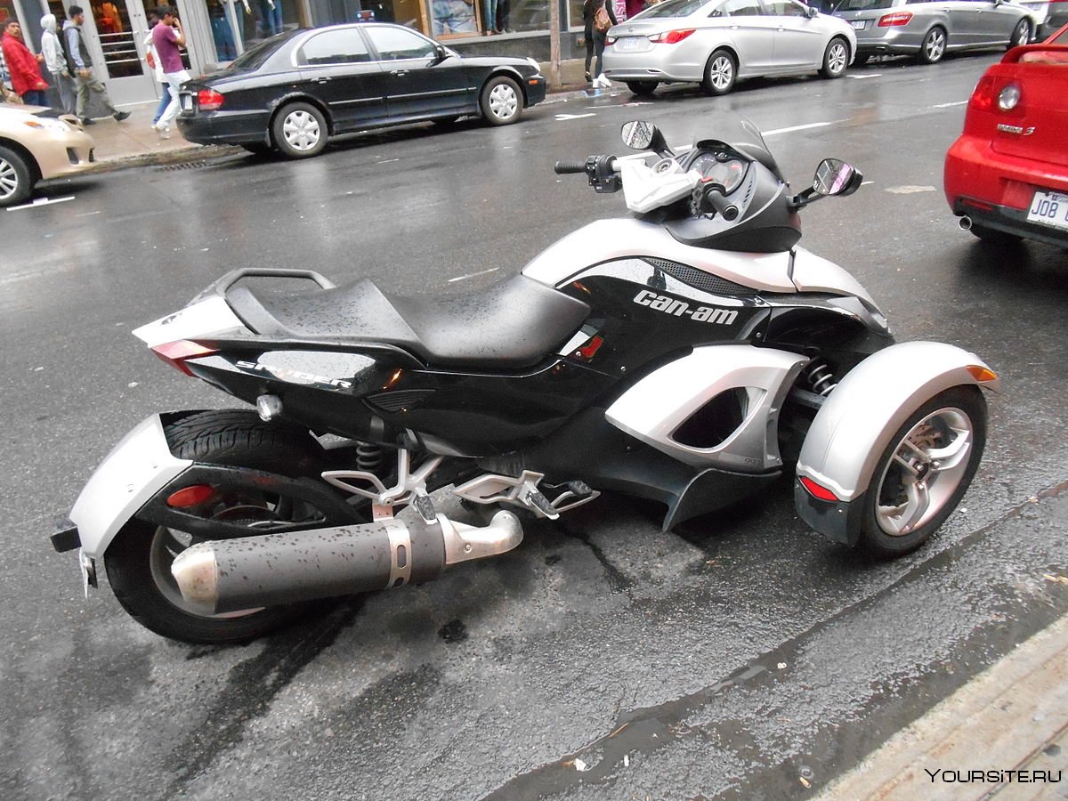 Трицикл Spyder f3