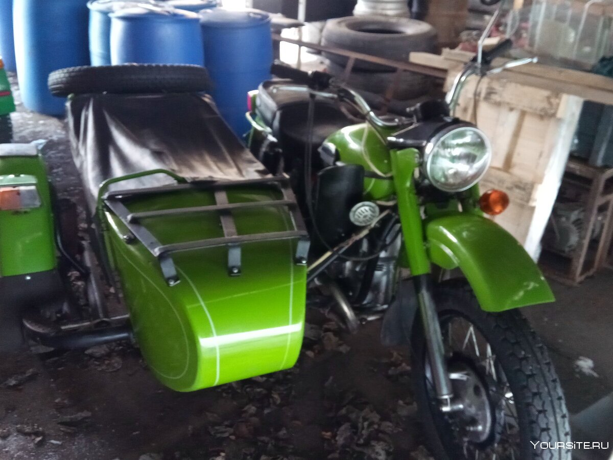 Мотоцикл Урал зелёный новый
