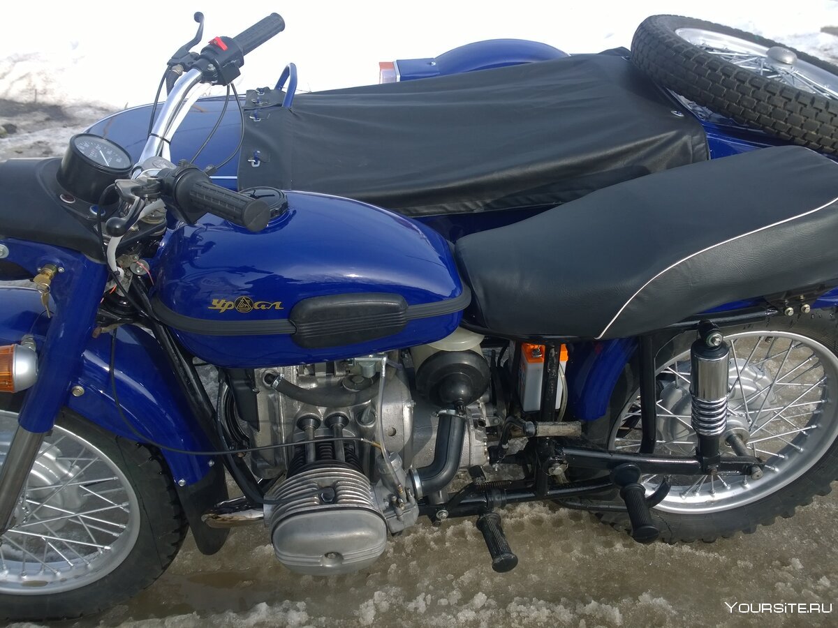 Мотоцикл Урал 1995 года