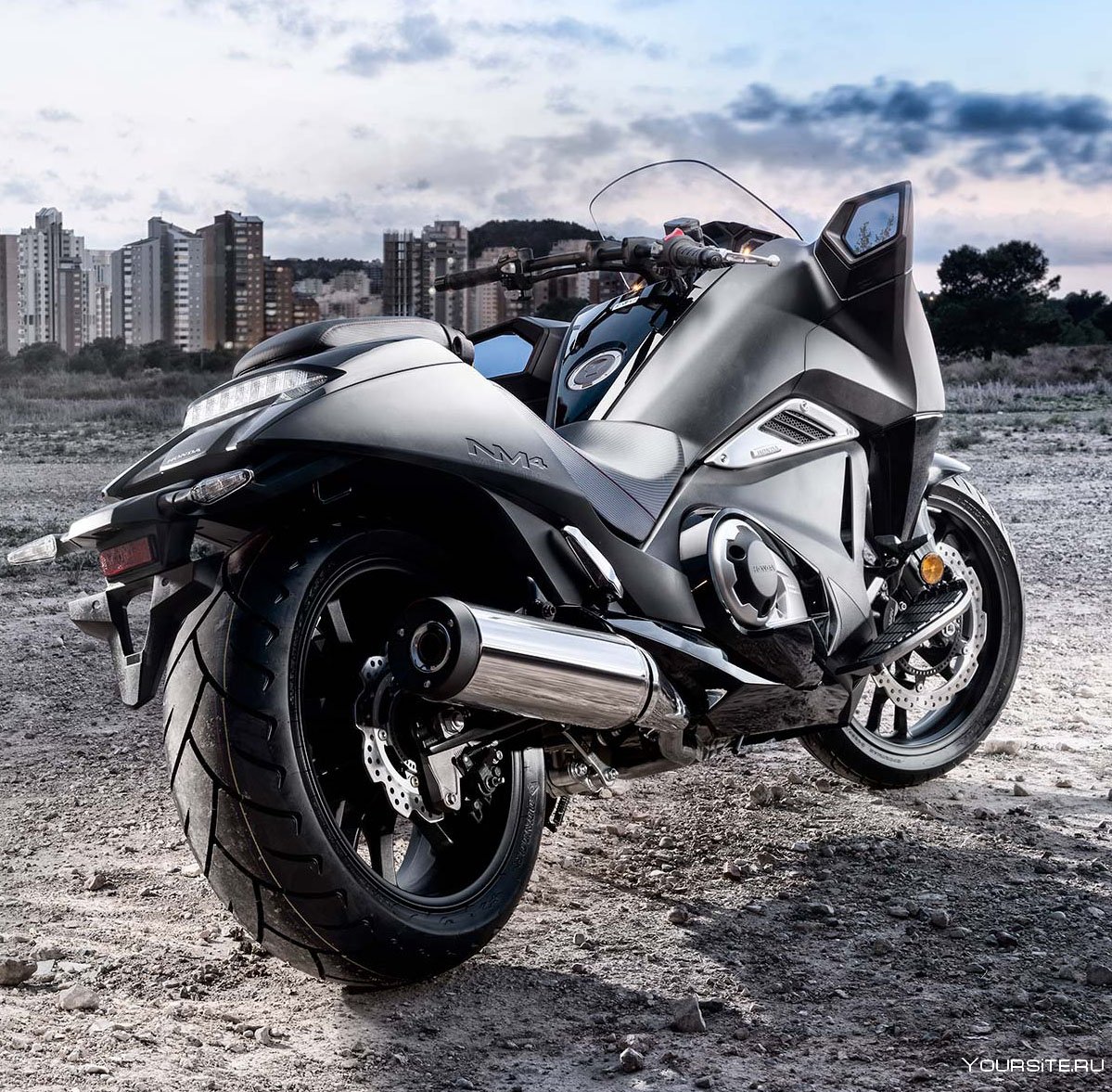 Мотоциклы Honda NM