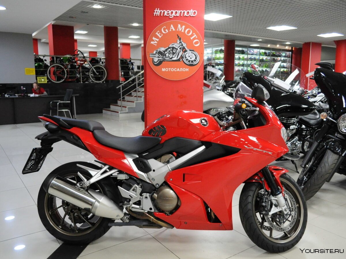 Мотоцикл Хонда 2014 года