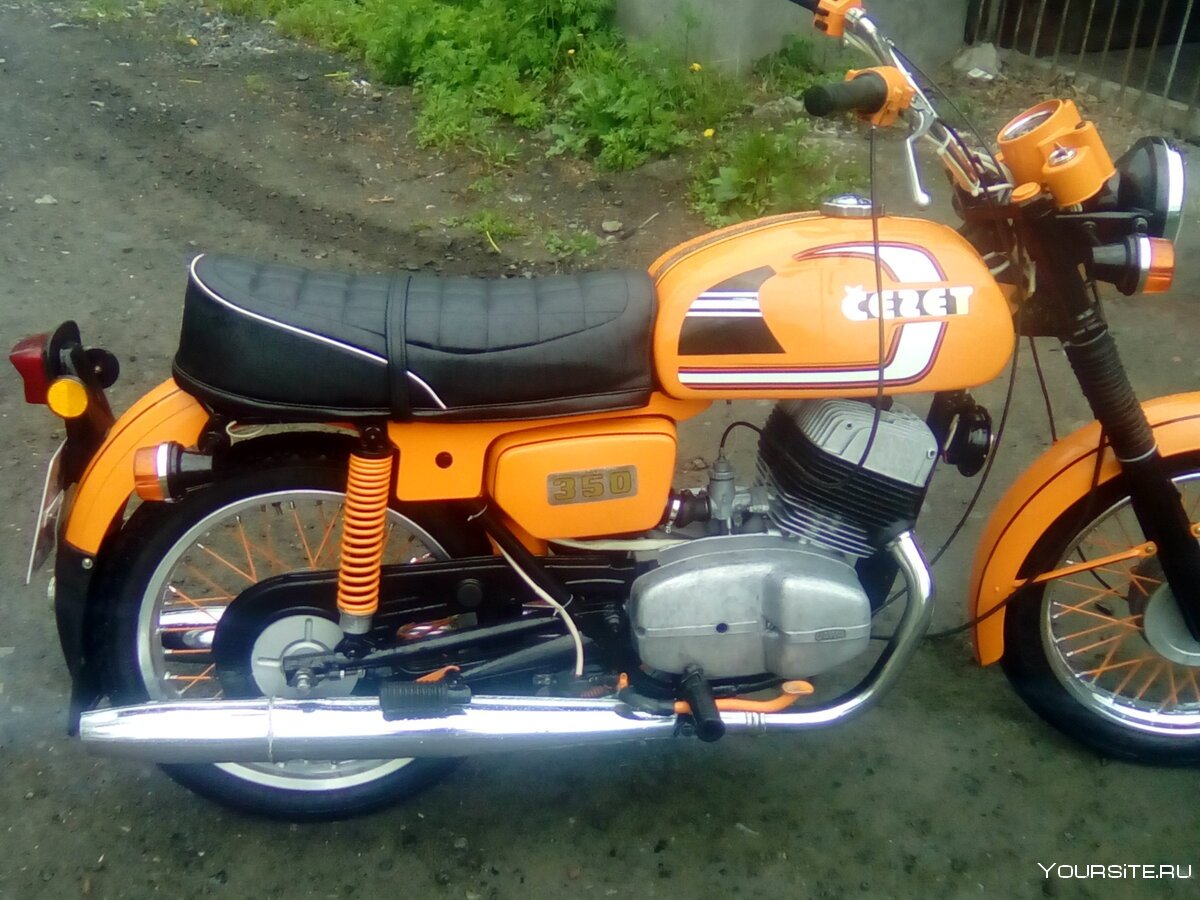 Мотоцикл Чезет 1982 года