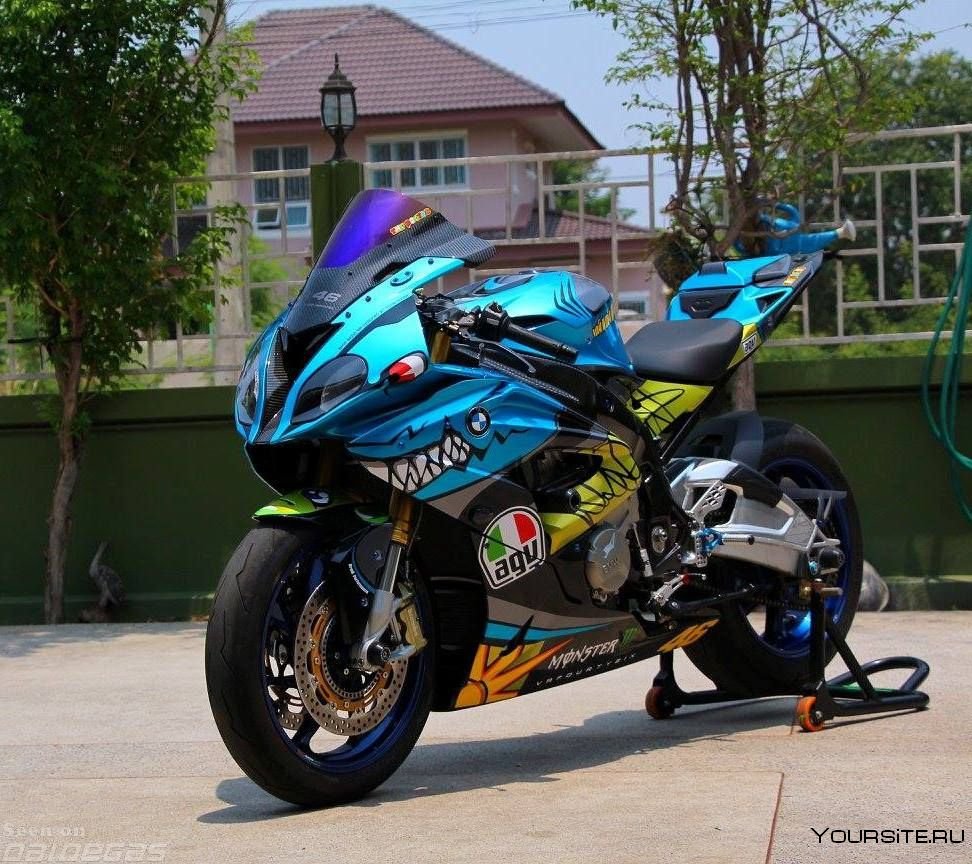 BMW s1000rr Shark