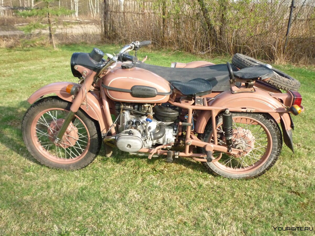 Мотоцикл Урал 1982