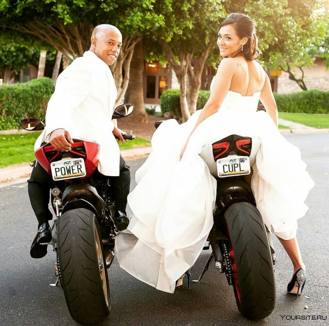 Свадебное платье для мотоцикла