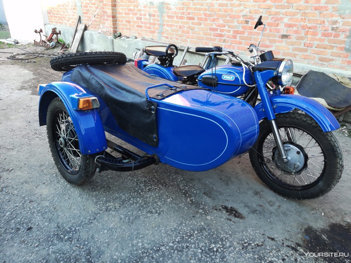 Мотоцикл Урал синий новый