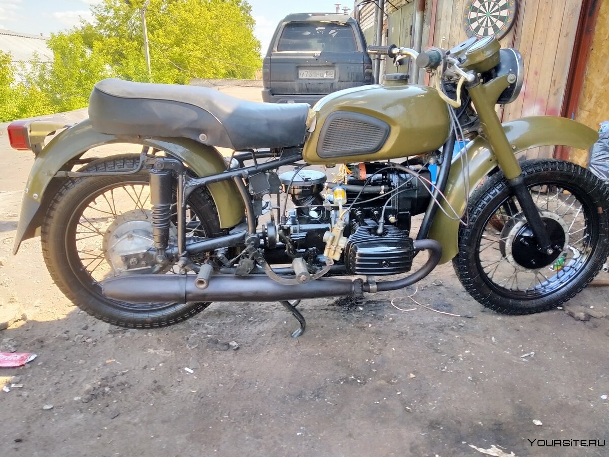 Мотоцикл Урал м 72