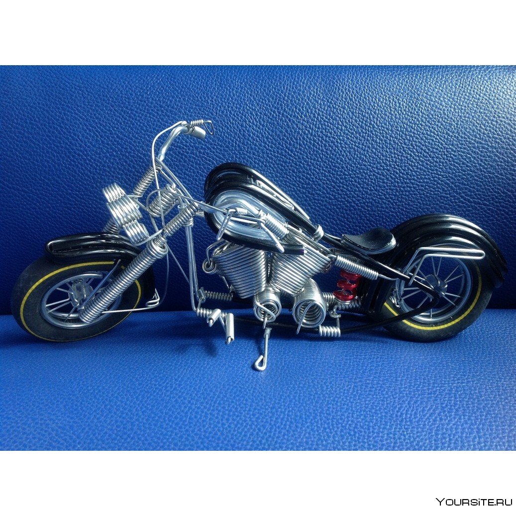 Скульптура мотоцикл из железа
