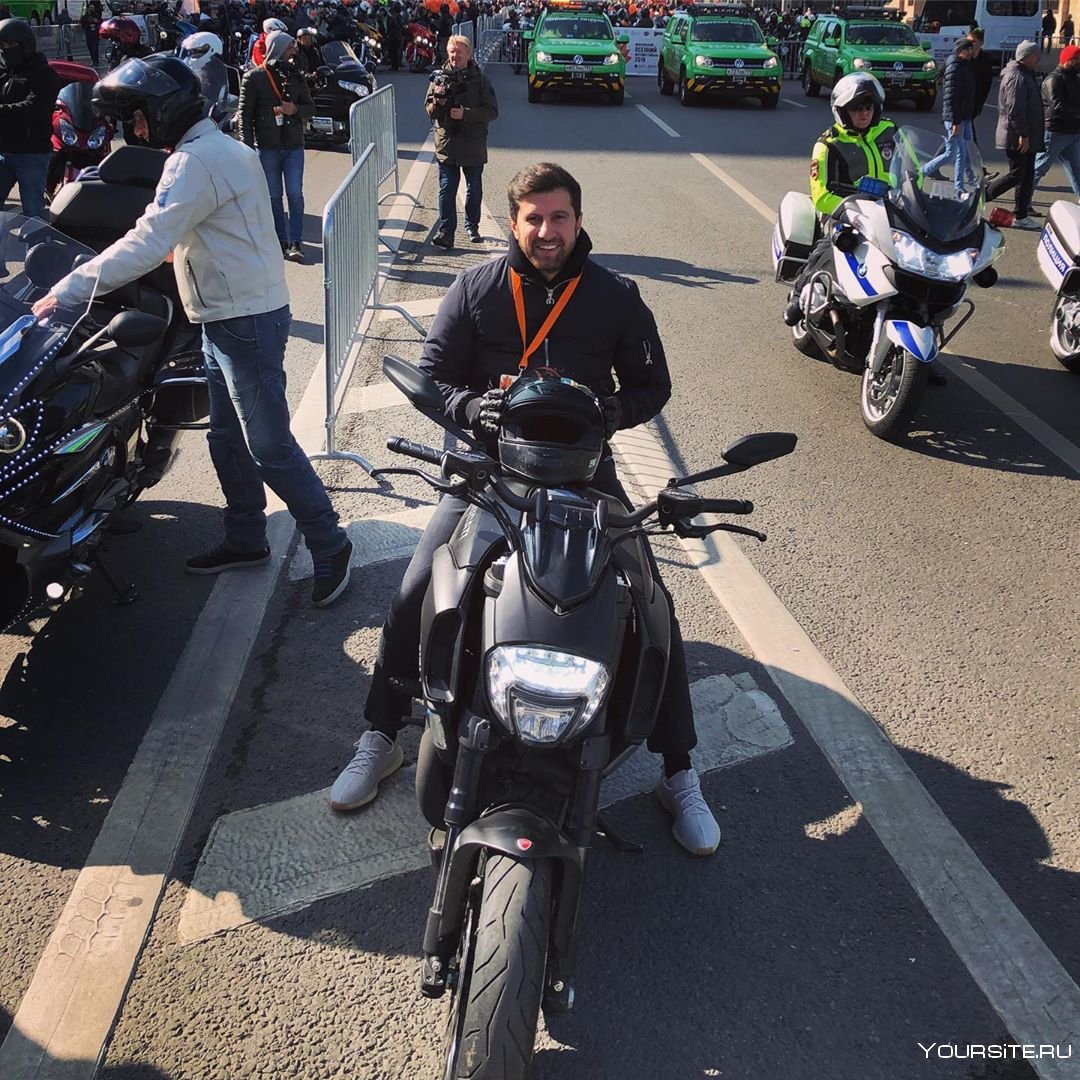 Мотоцикл Амирана Сардарова Ducati
