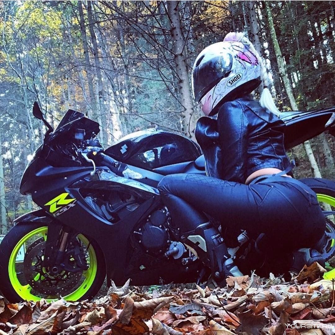 Девушки и мотоциклы зима