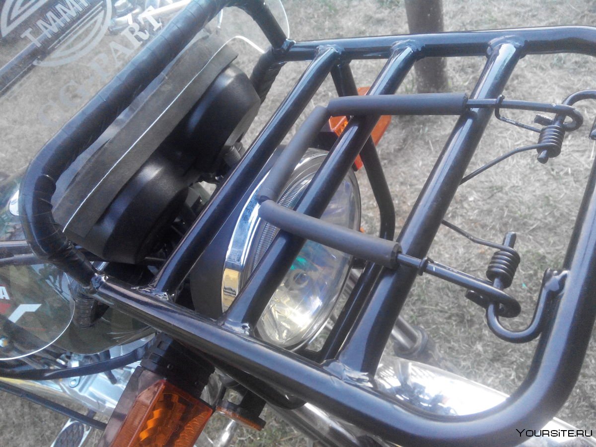 Ветровое стекло на коляску мотоцикла Урал