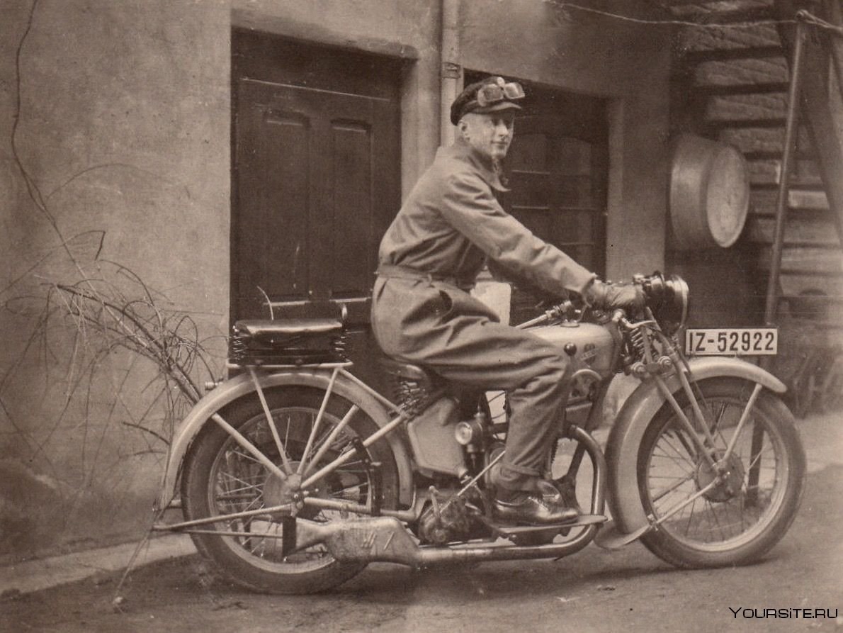 Мотоцикл 1930-х . Сиша