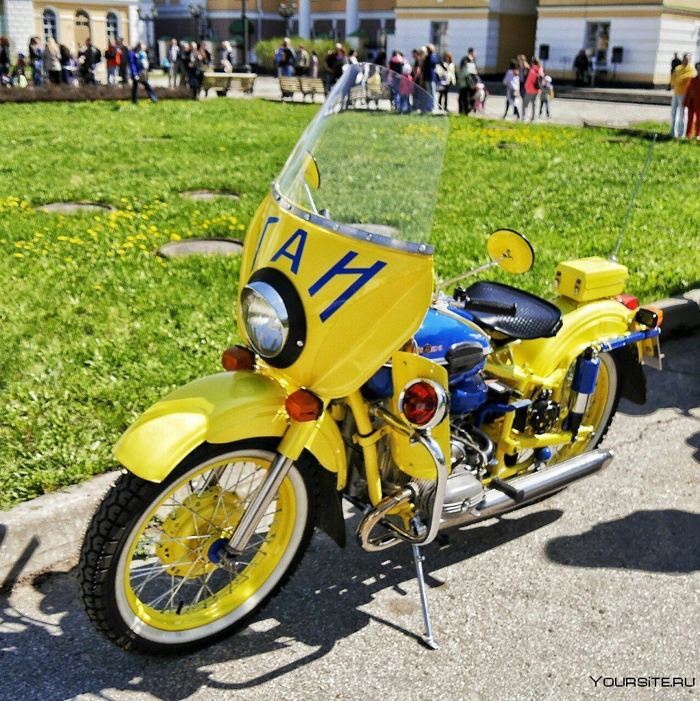 Милицейский мотоцикл Урал одиночка