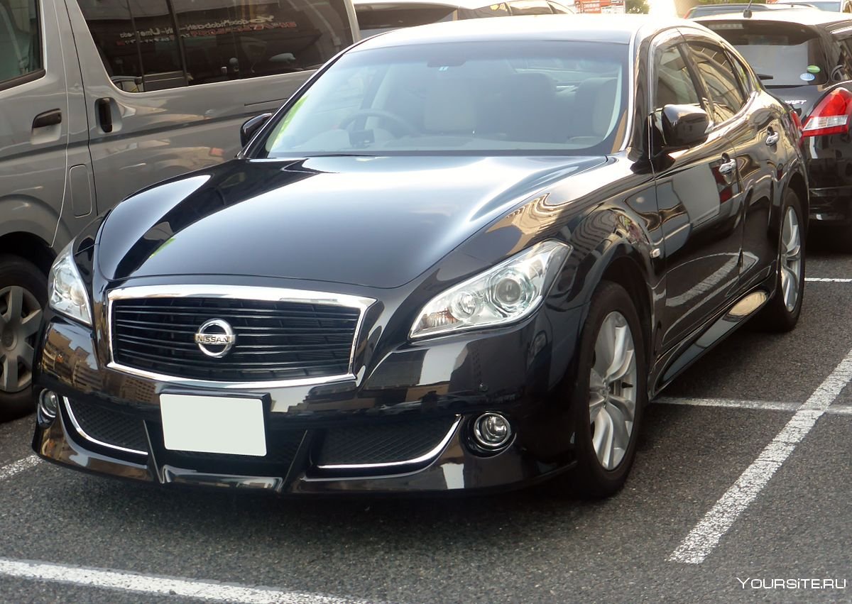 Nissan Fuga 2014