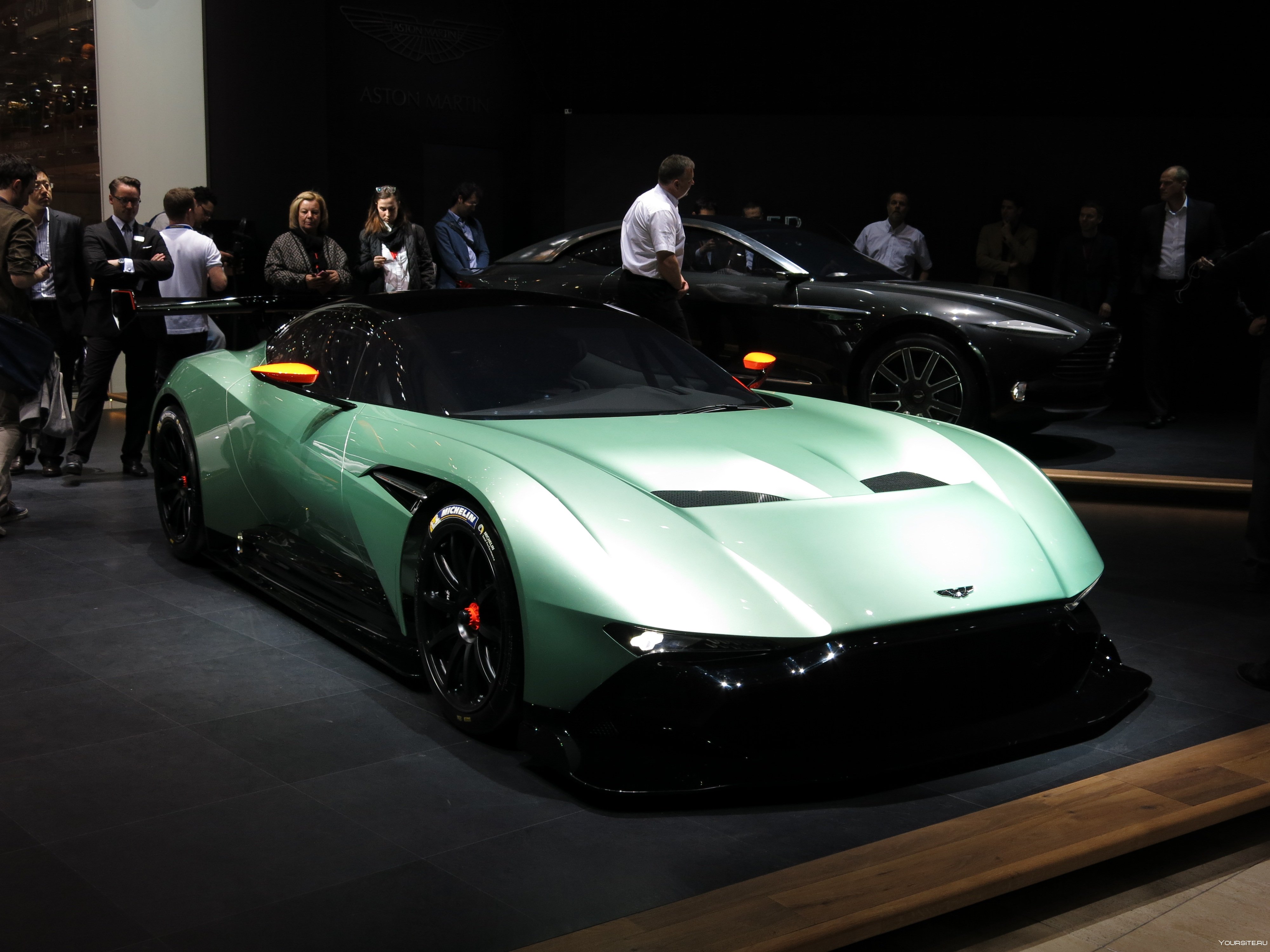 Лучшие автомобили видео. Aston Martin Vulcan. "Aston Martin" "Vulcan" "2015" PM.