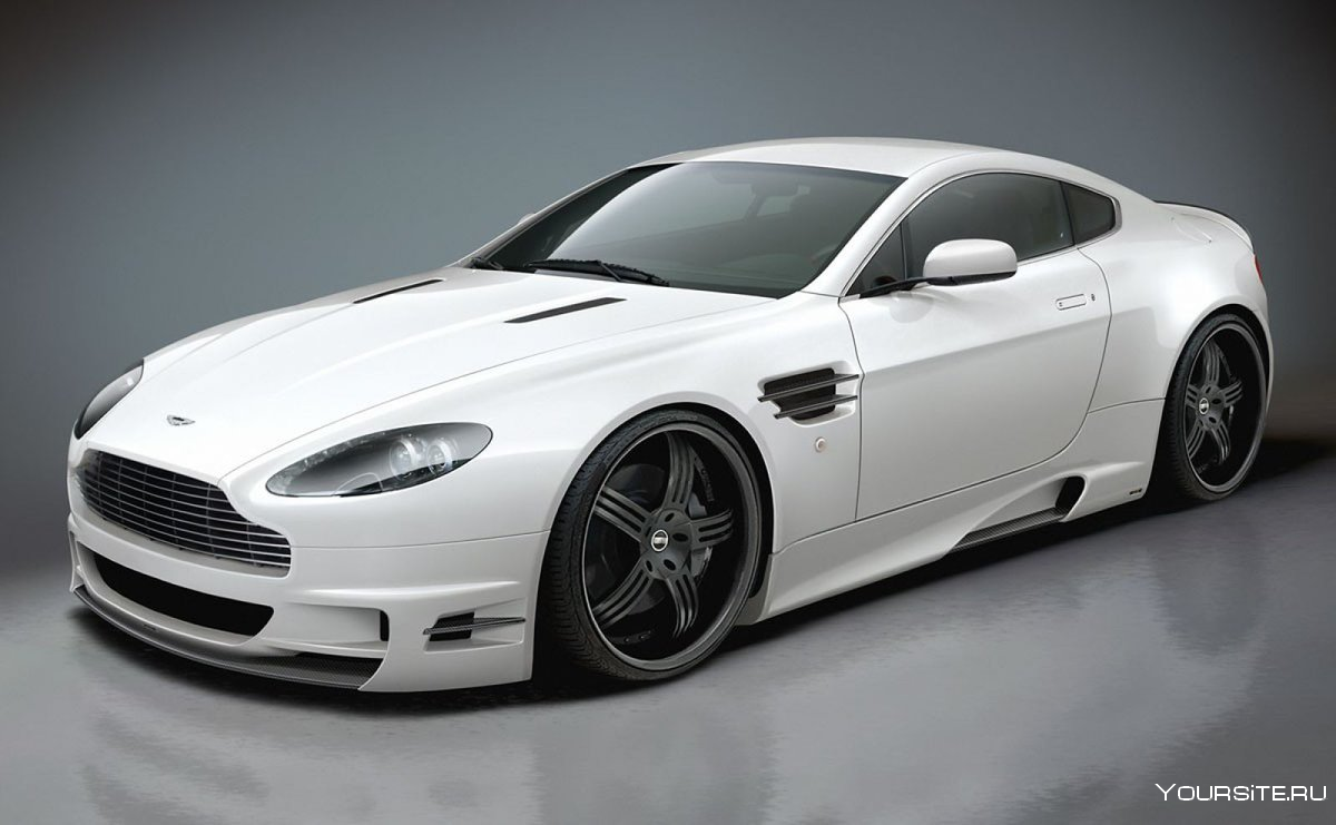 Aston Martin белый