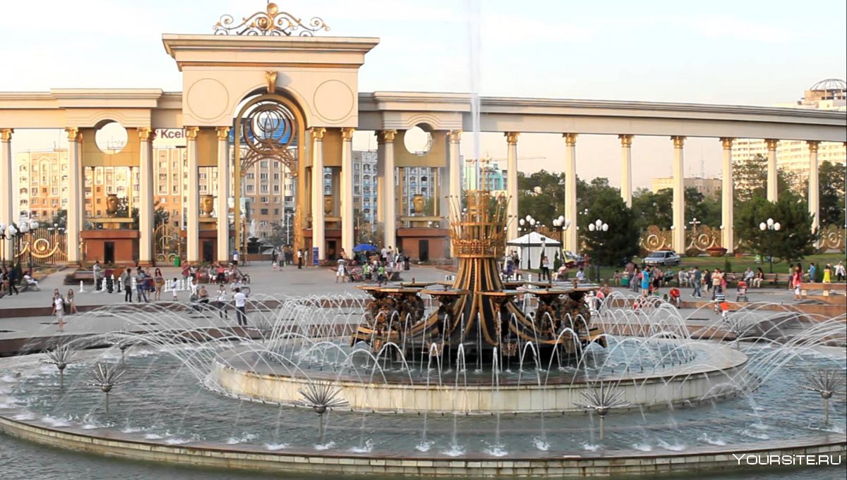 Парк имени первого президента Республики Казахстан (Алма-Ата)