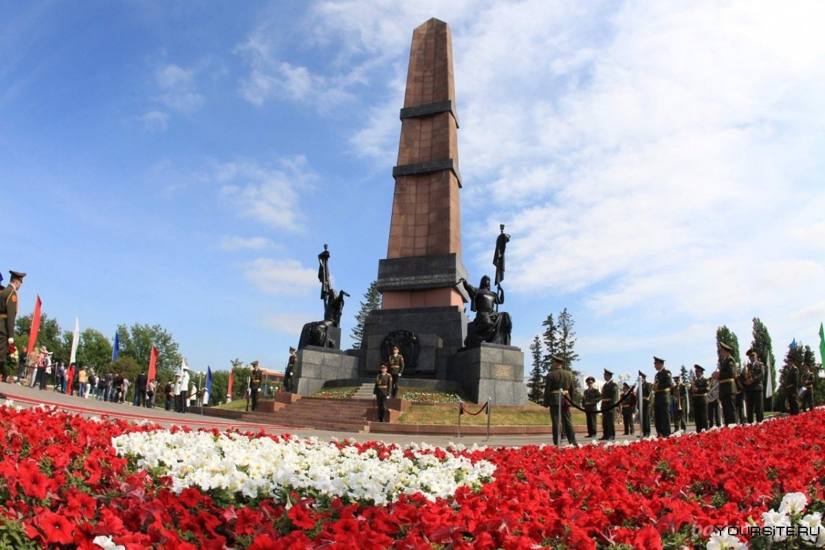 Памятник дружбы народов в Уфе