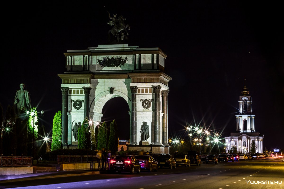 Ночной Курск Триумфальная арка