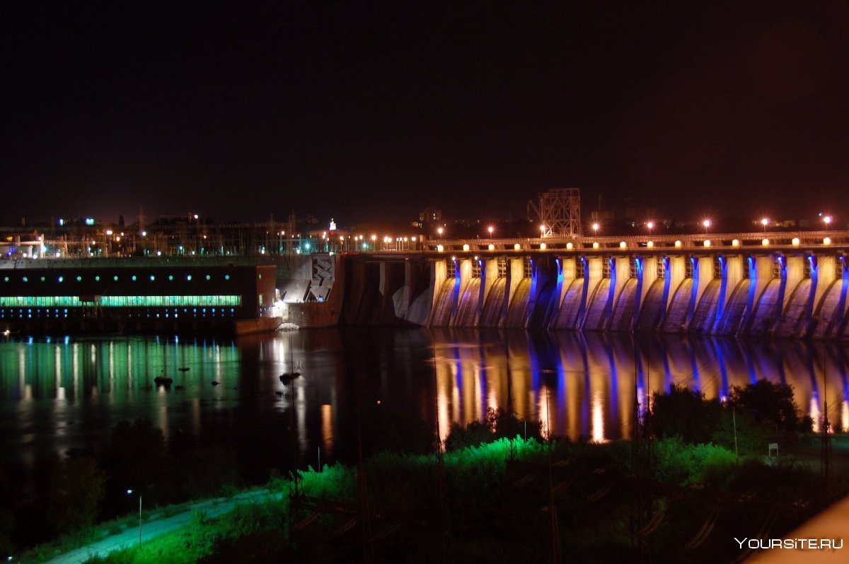 Днепровская гидроэлектростанция в Запорожье