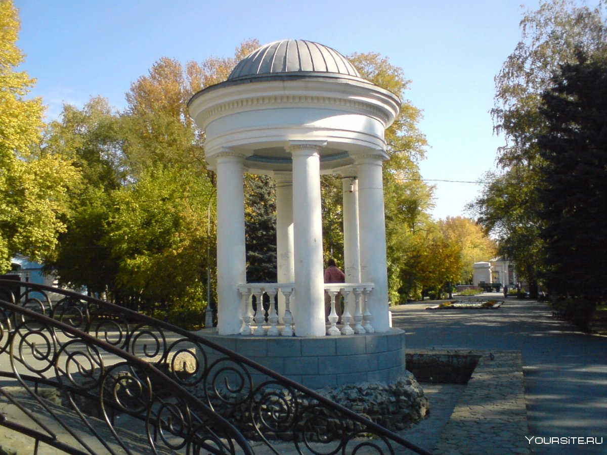 Ротонда парк Волжский