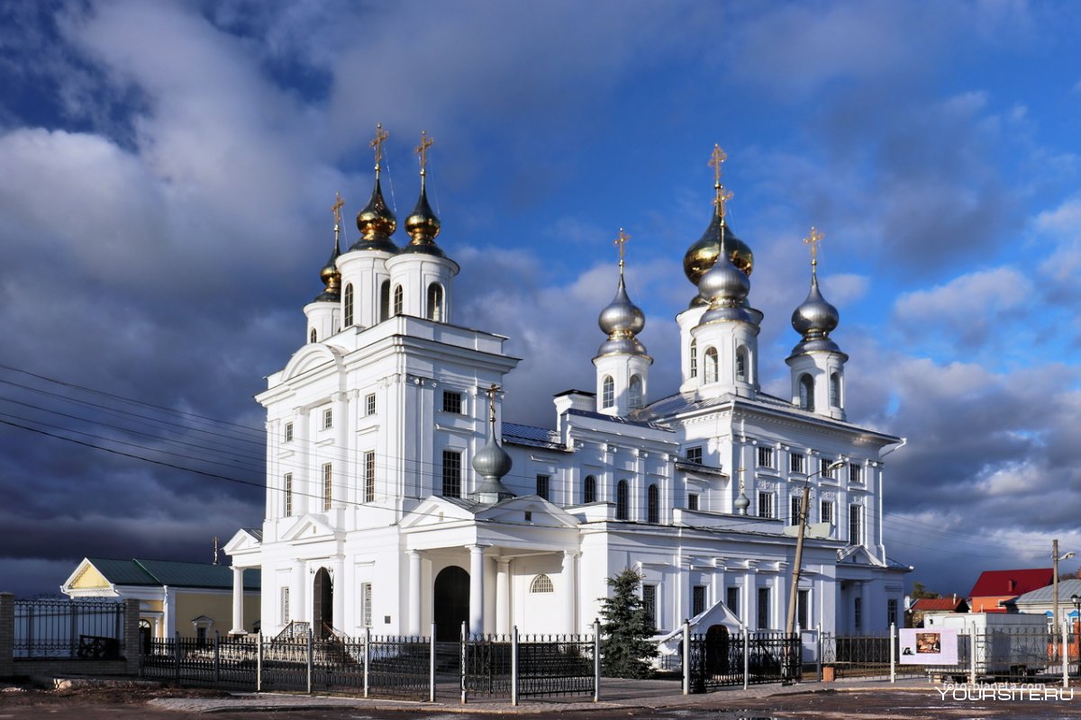 Воскресенский собор в Шуе Ивановской области